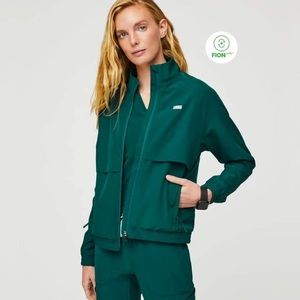 Figs Fionlite Sydney Scrub Jacket in Amazon Green